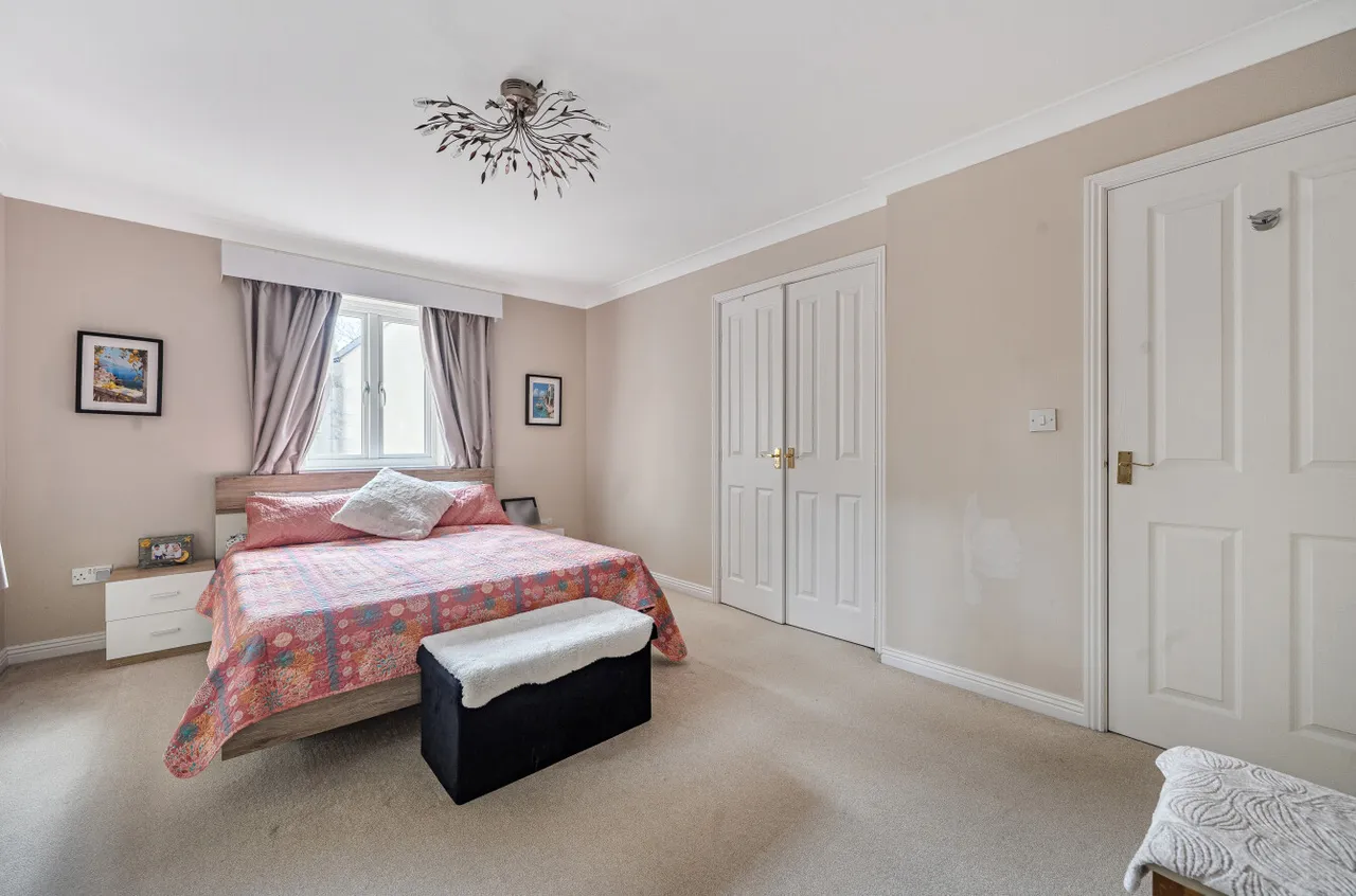 Kingfisher Grove, Three Mile Cross, RG7, photo 14