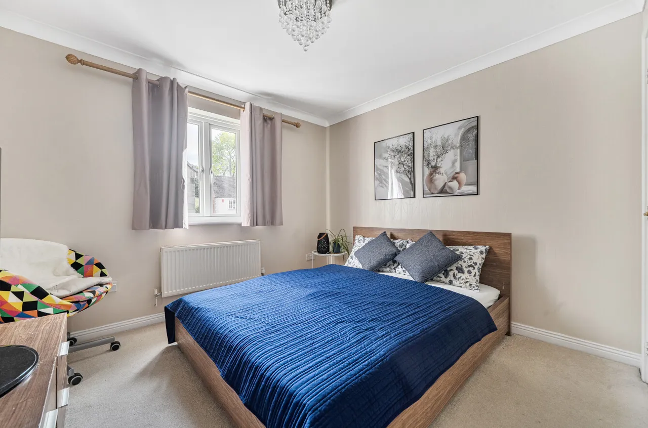 Kingfisher Grove, Three Mile Cross, RG7, photo 16