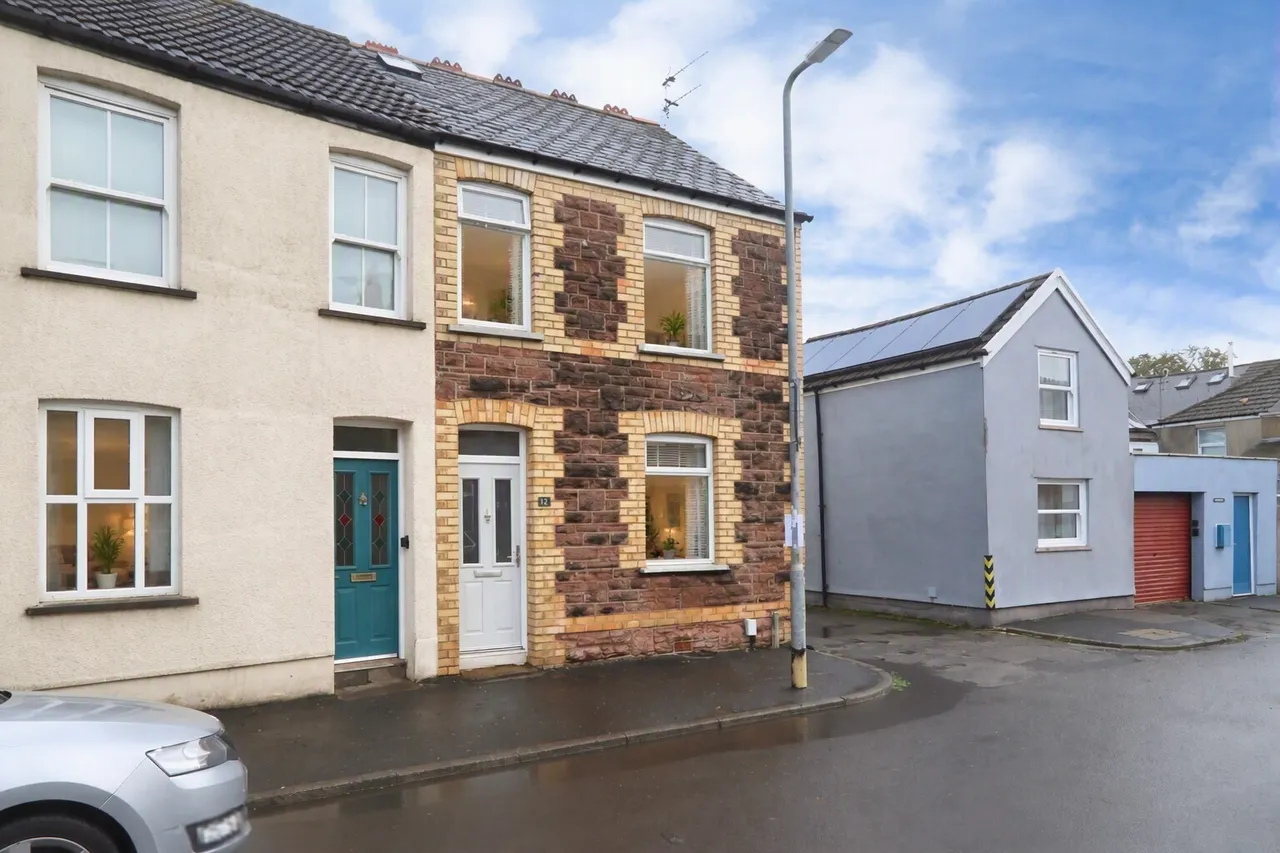 2 bed house for sale, Andrews Road, Cardiff, CF14