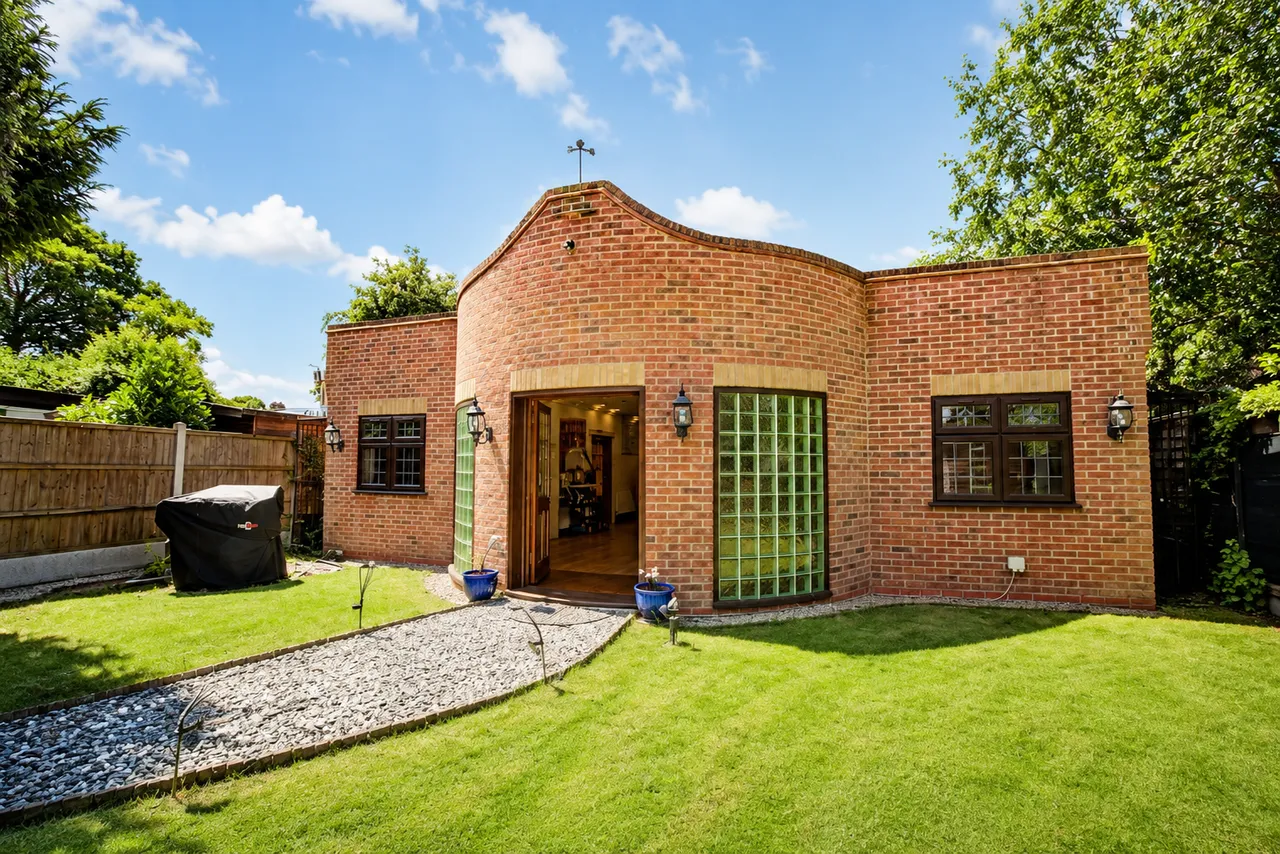 Rockingham Avenue, Hornchurch, RM11, photo 4