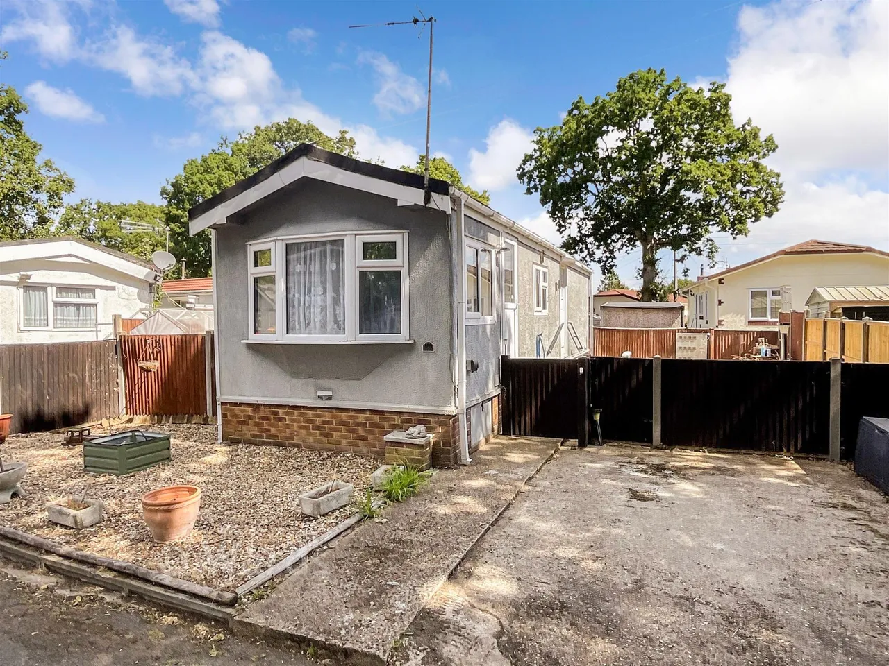 1 bed park home for sale, London Road, West Kingsdown, TN15