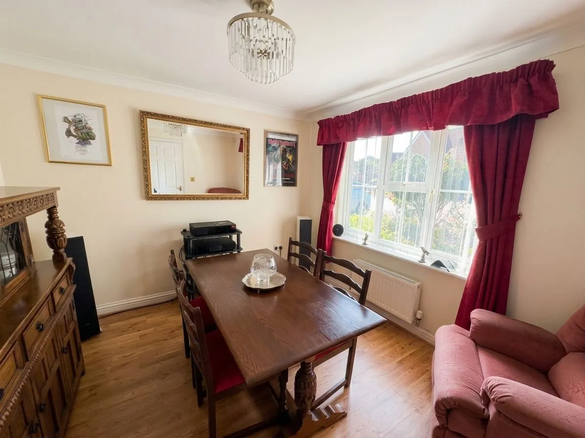 Bryony Drive, Kingsnorth, TN23, photo 12