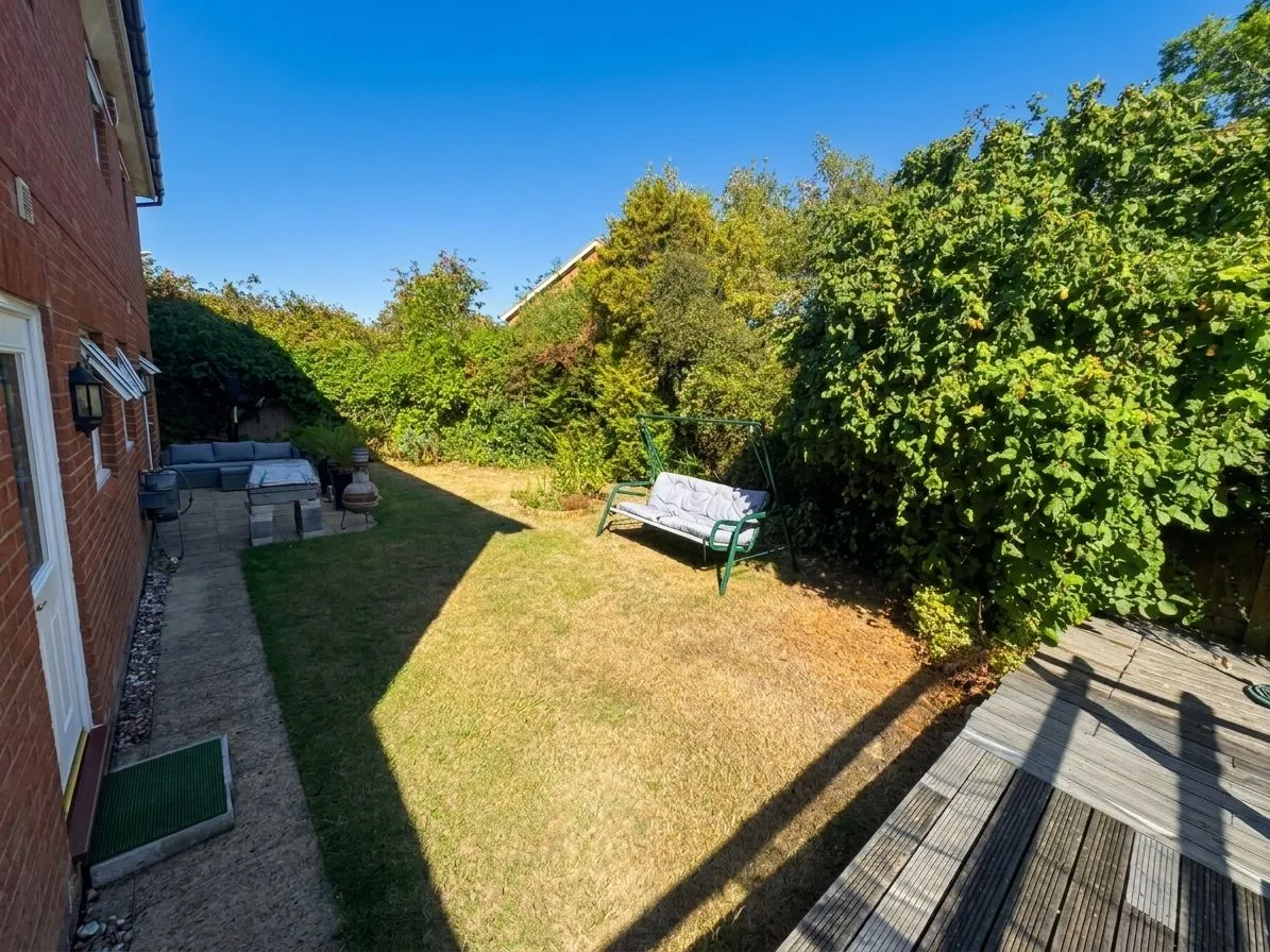 Bryony Drive, Kingsnorth, TN23, photo 6