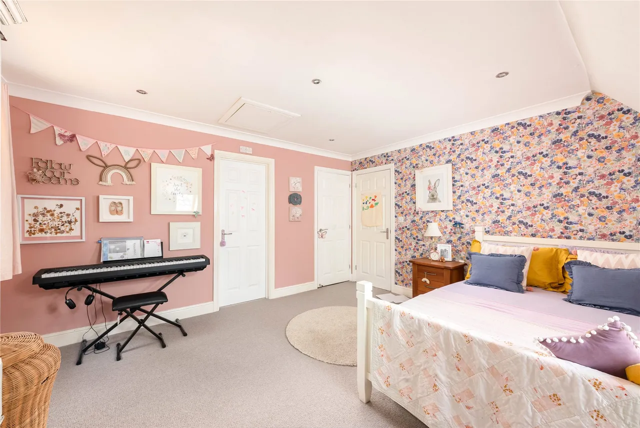 Woodall Close, Middleton, MK10, photo 11
