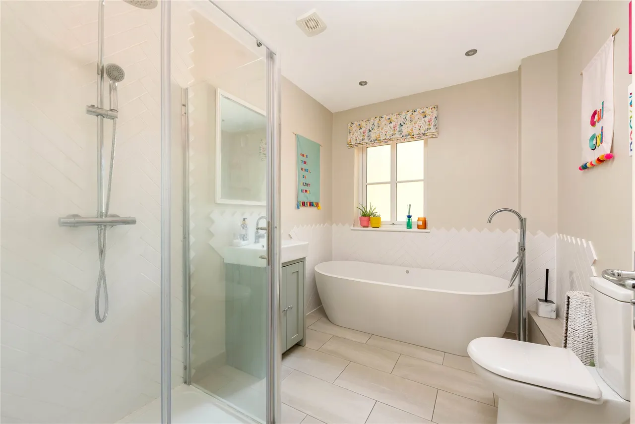 Woodall Close, Middleton, MK10, photo 10