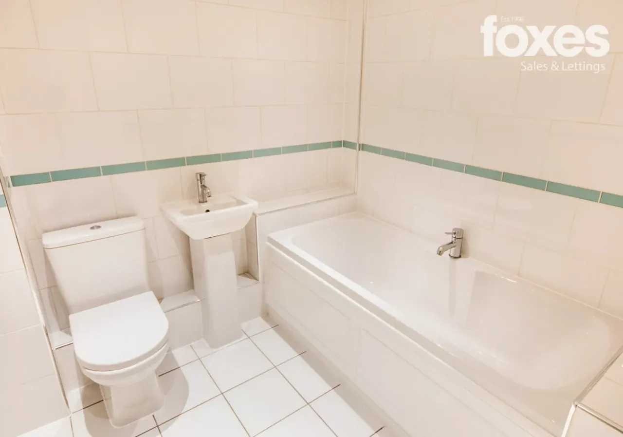 West Cliff Gardens, Bournemouth, BH2, photo 25