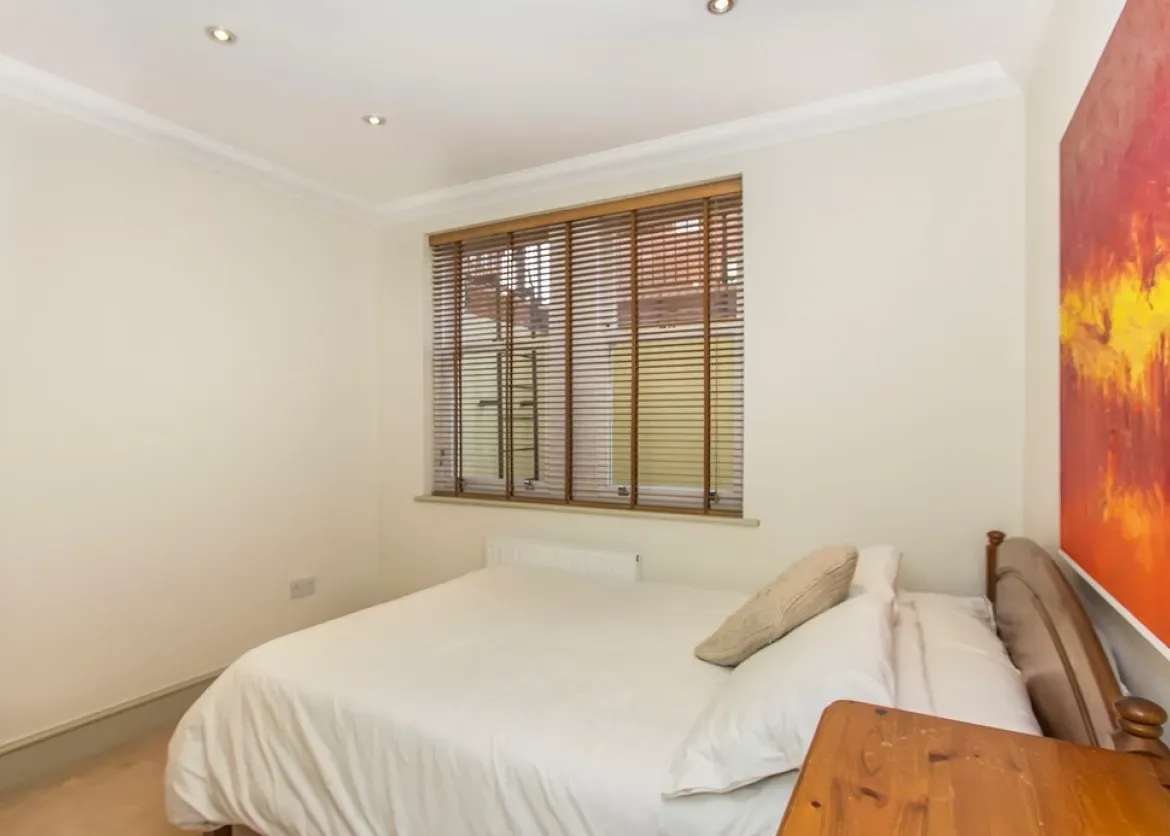 West Cliff Gardens, Bournemouth, BH2, photo 24