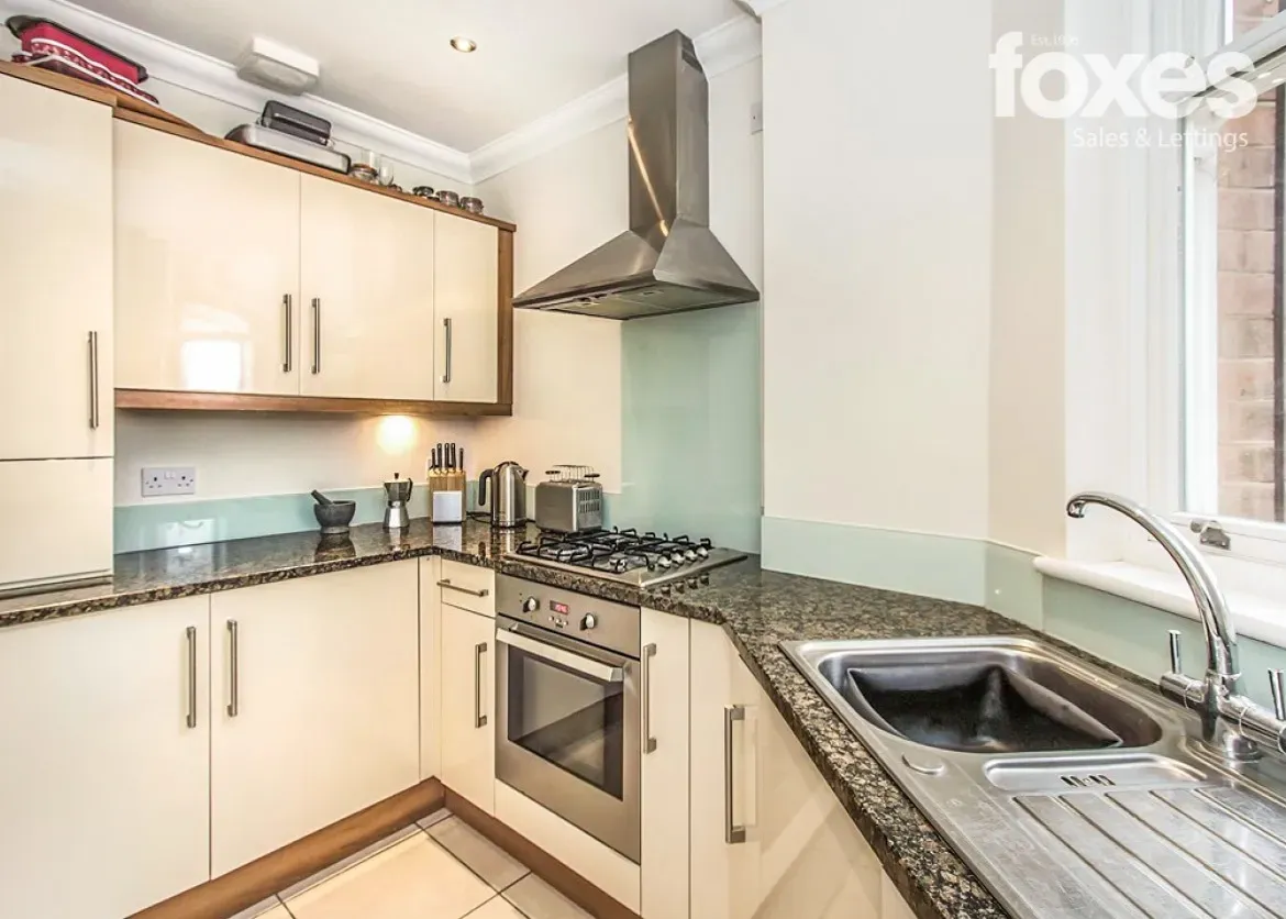 West Cliff Gardens, Bournemouth, BH2, photo 21