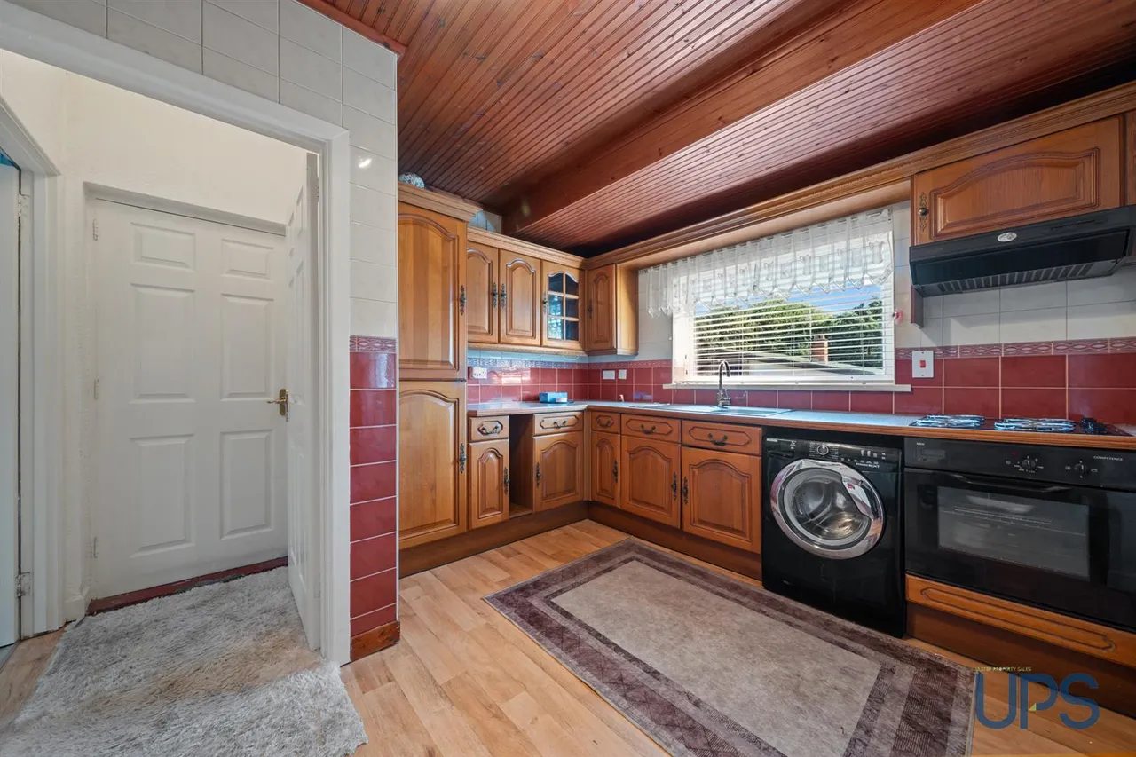 Stewartstown Road, Dunmurry, BT17, photo 24