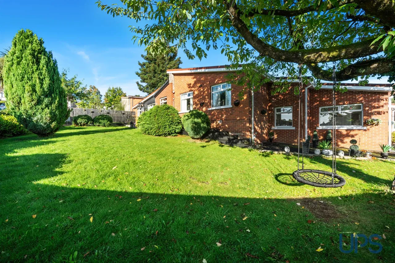 Stewartstown Road, Dunmurry, BT17, photo 30