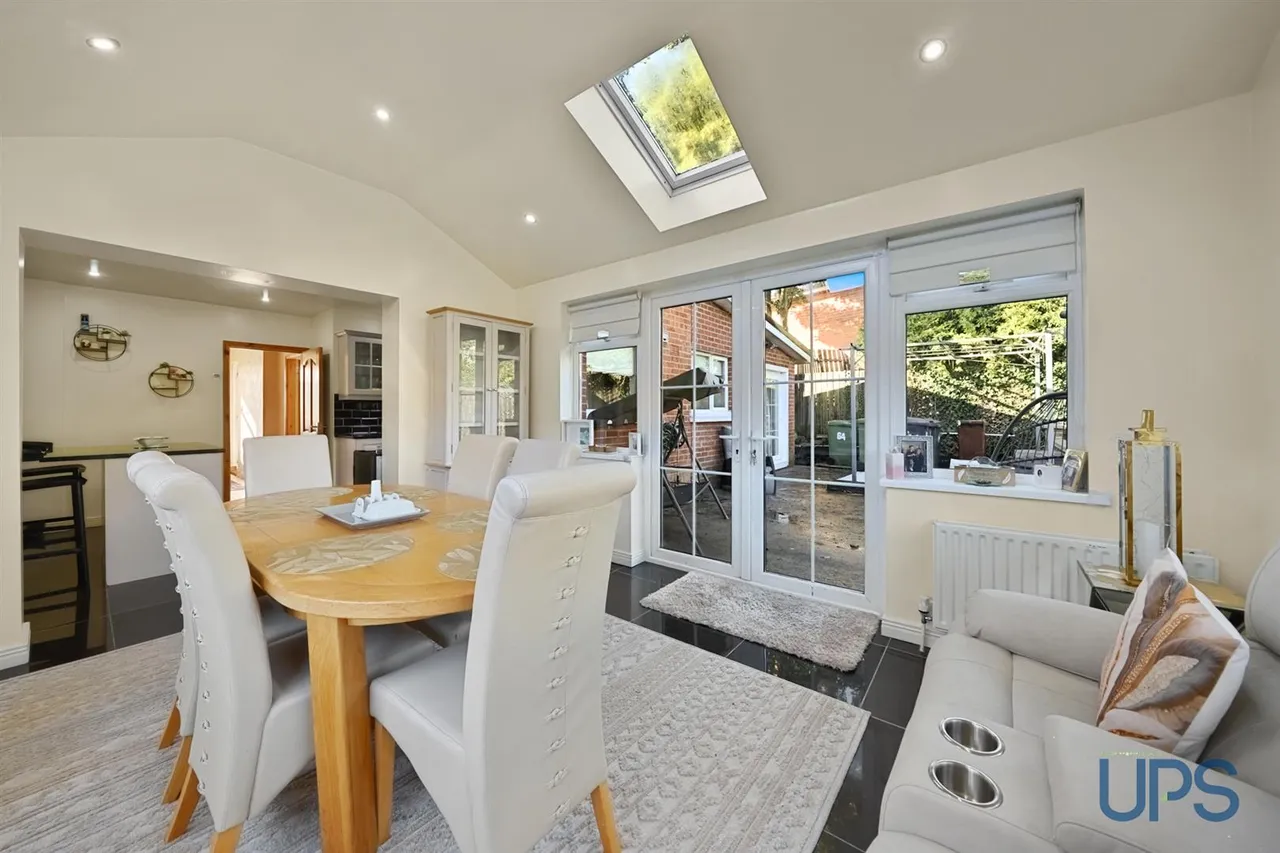Stewartstown Road, Dunmurry, BT17, photo 12