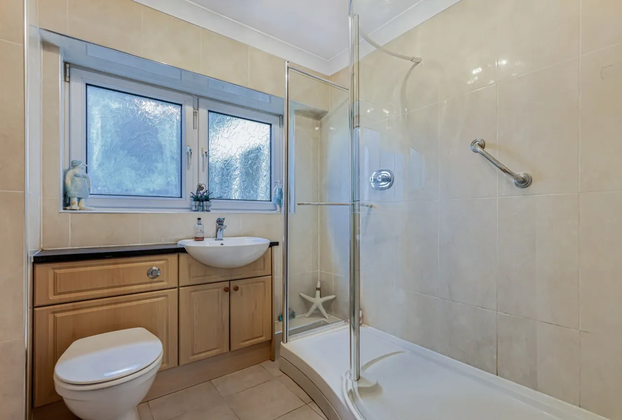 Chine Crescent Road, Bournemouth, photo 10