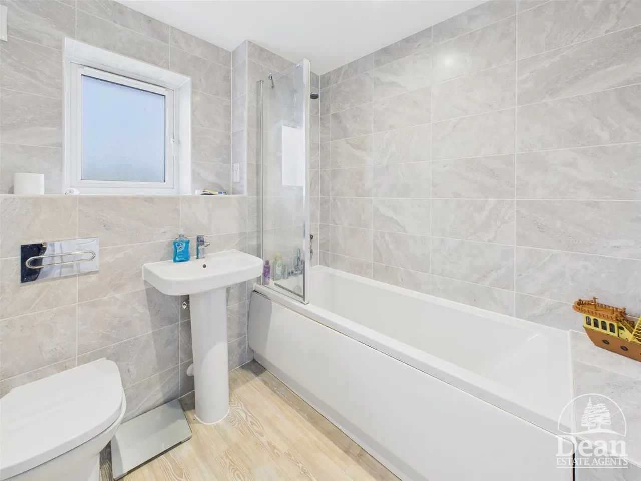 Snowdrop Crescent, Lydney, photo 21
