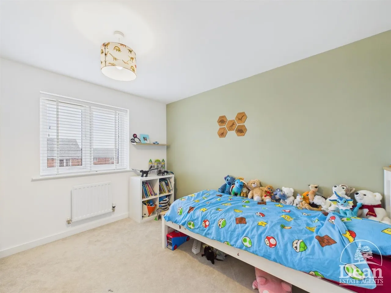 Snowdrop Crescent, Lydney, photo 18