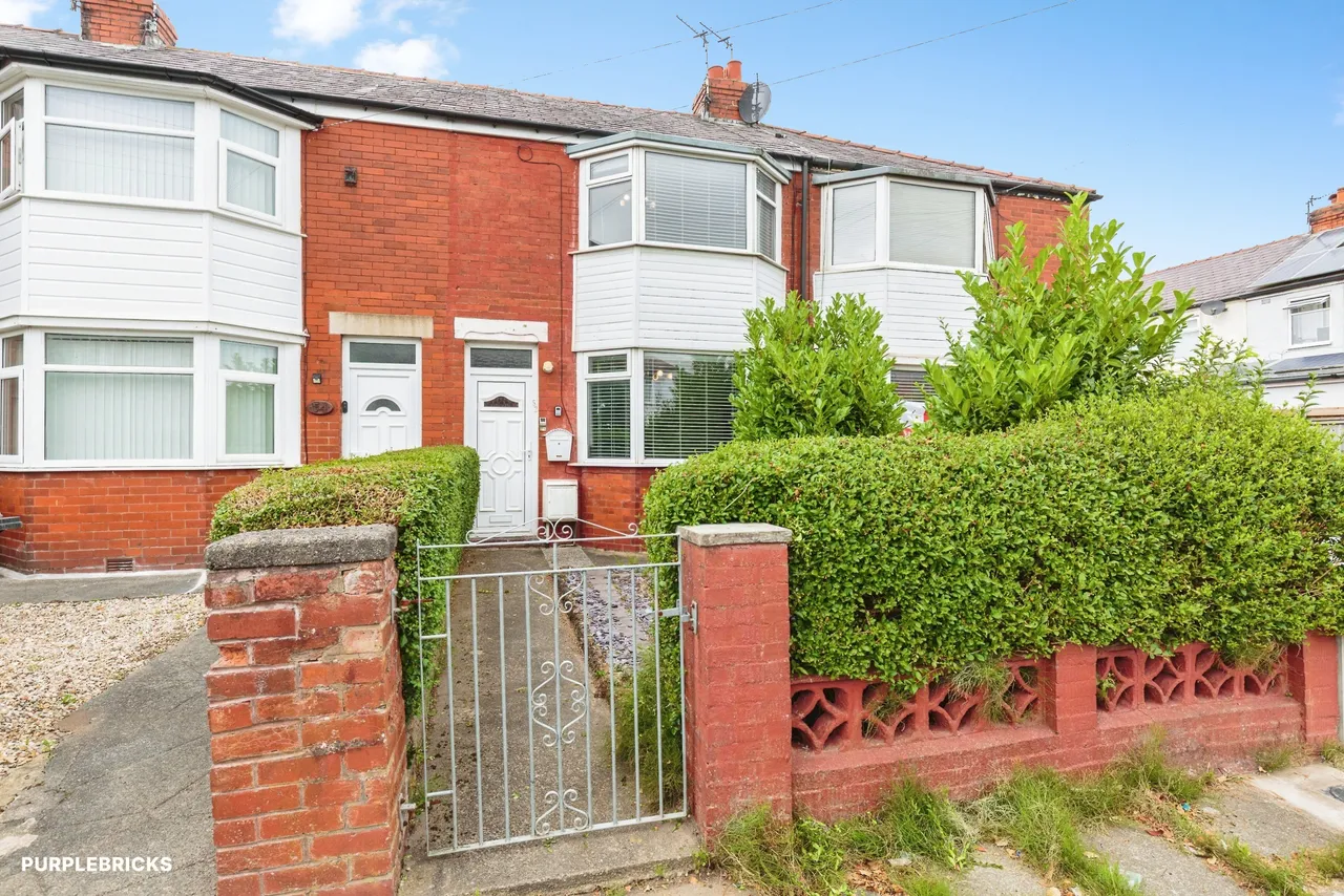 2 bed house for sale — June Avenue, Blackpool
