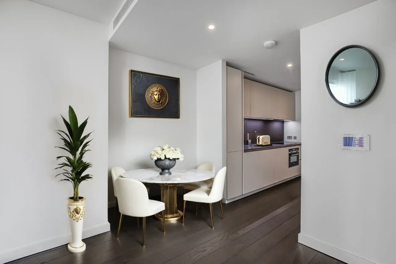 Bondway, Vauxhall, SW8, photo 6