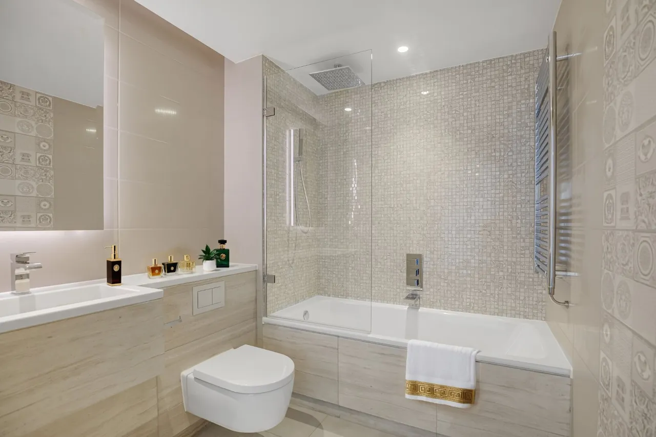 Bondway, Vauxhall, SW8, photo 7