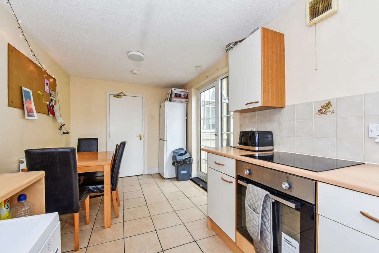 Romsey Road, Winchester, photo 4