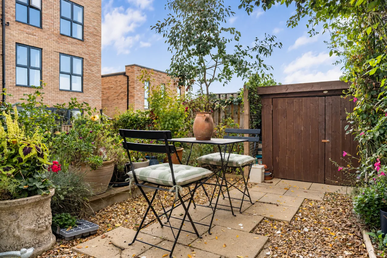 Mary King Close, Standish, GL10, photo 21