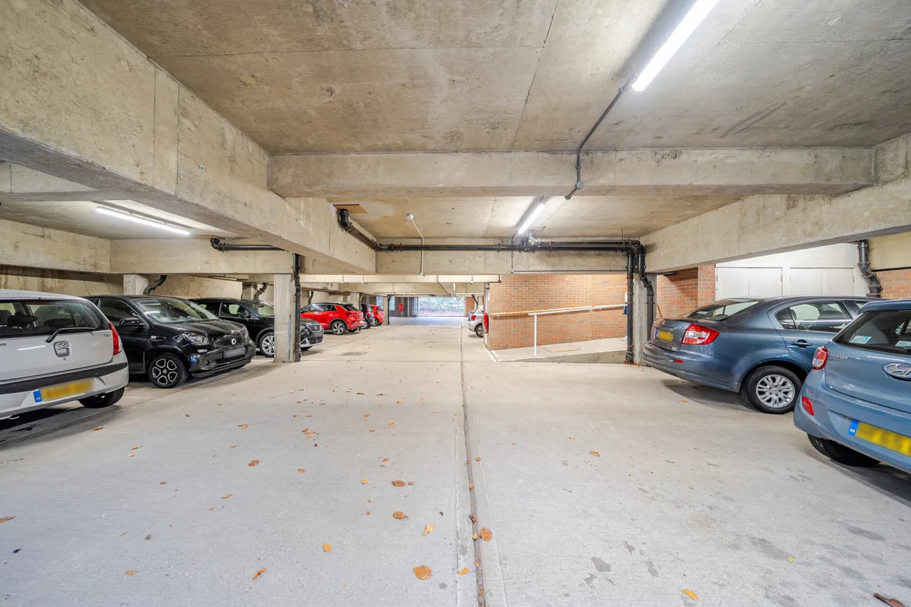 Uxbridge Road, Pinner, HA5, photo 16
