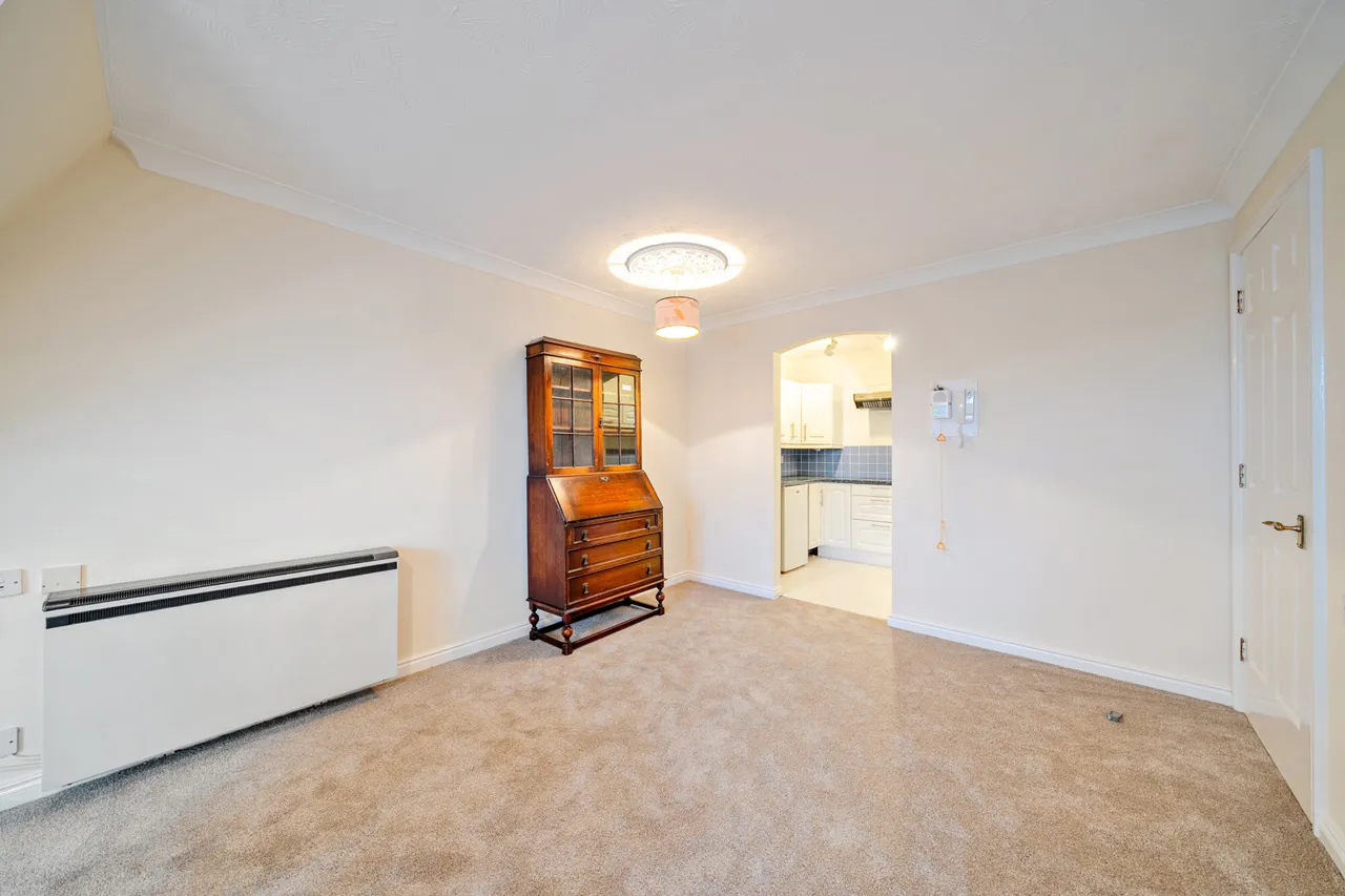 Uxbridge Road, Pinner, HA5, photo 19