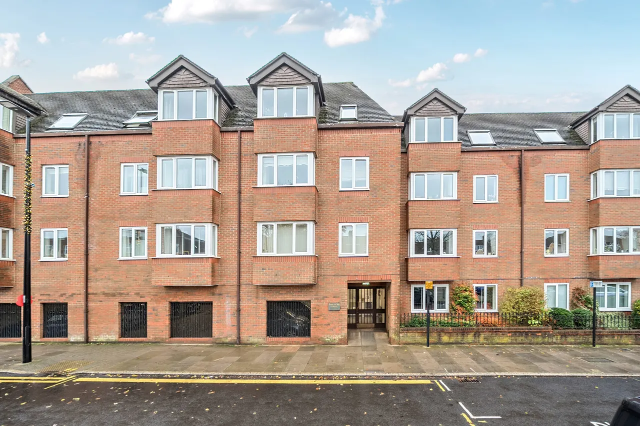 1 bed flat for sale, Uxbridge Road, Pinner, HA5