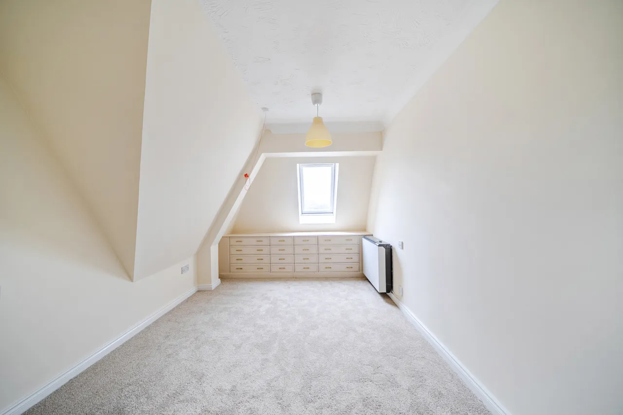 Uxbridge Road, Pinner, HA5, photo 22