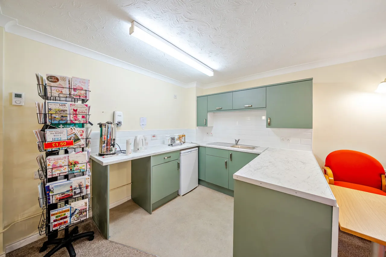 Uxbridge Road, Pinner, HA5, photo 5