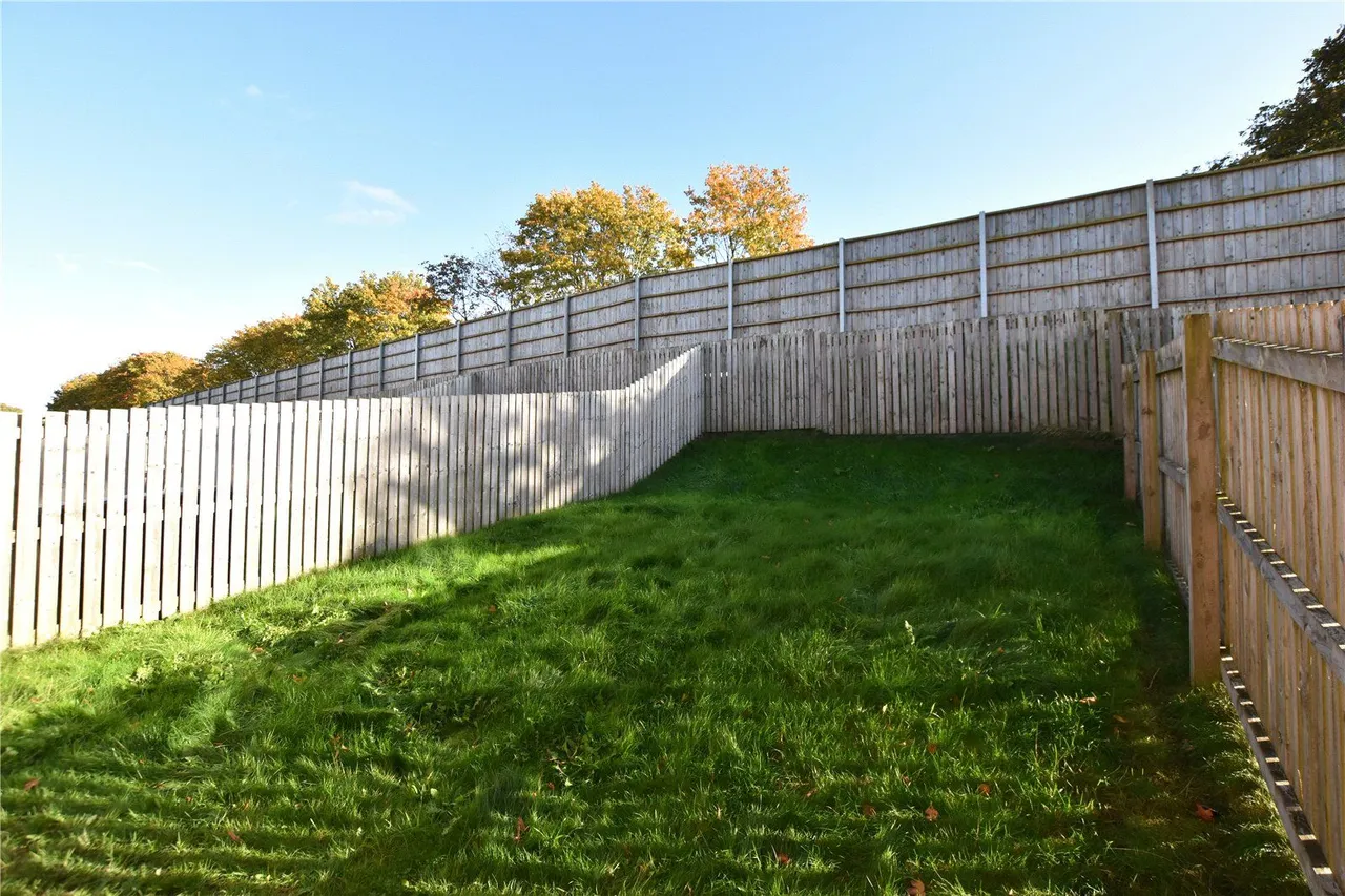 Constable Drive, Hill Top Park, OL11, photo 12