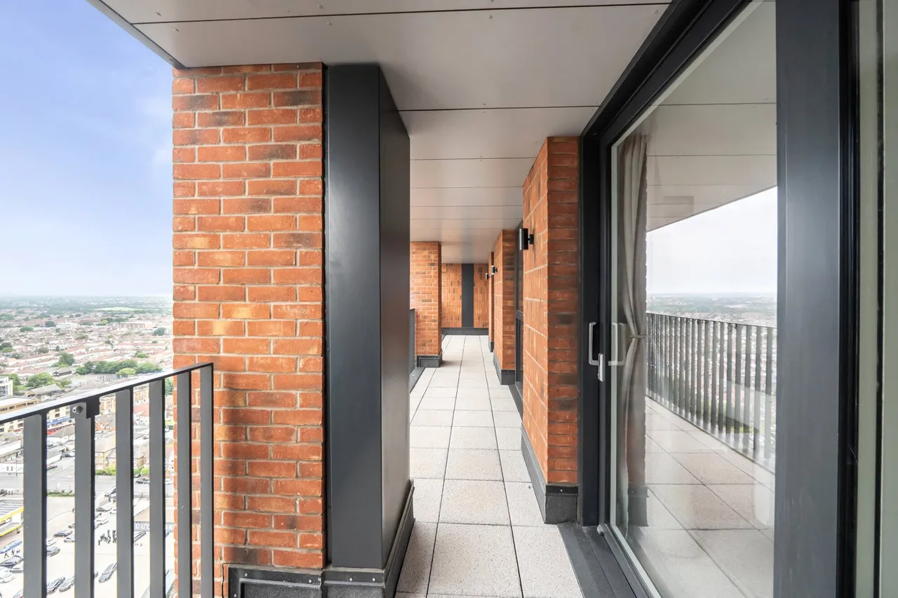 Healum Avenue, Southall Fees Apply, UB2, photo 8
