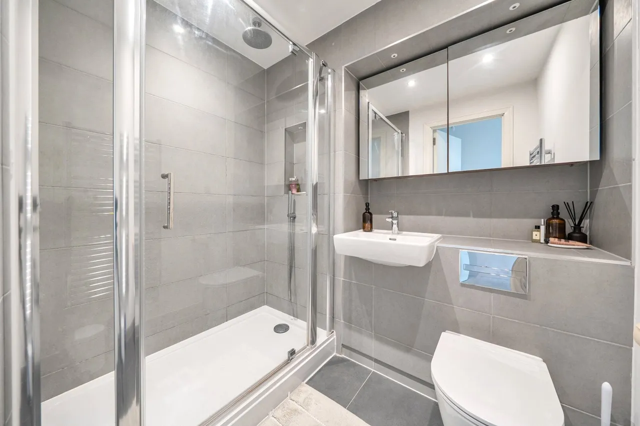 Healum Avenue, Southall Fees Apply, UB2, photo 21