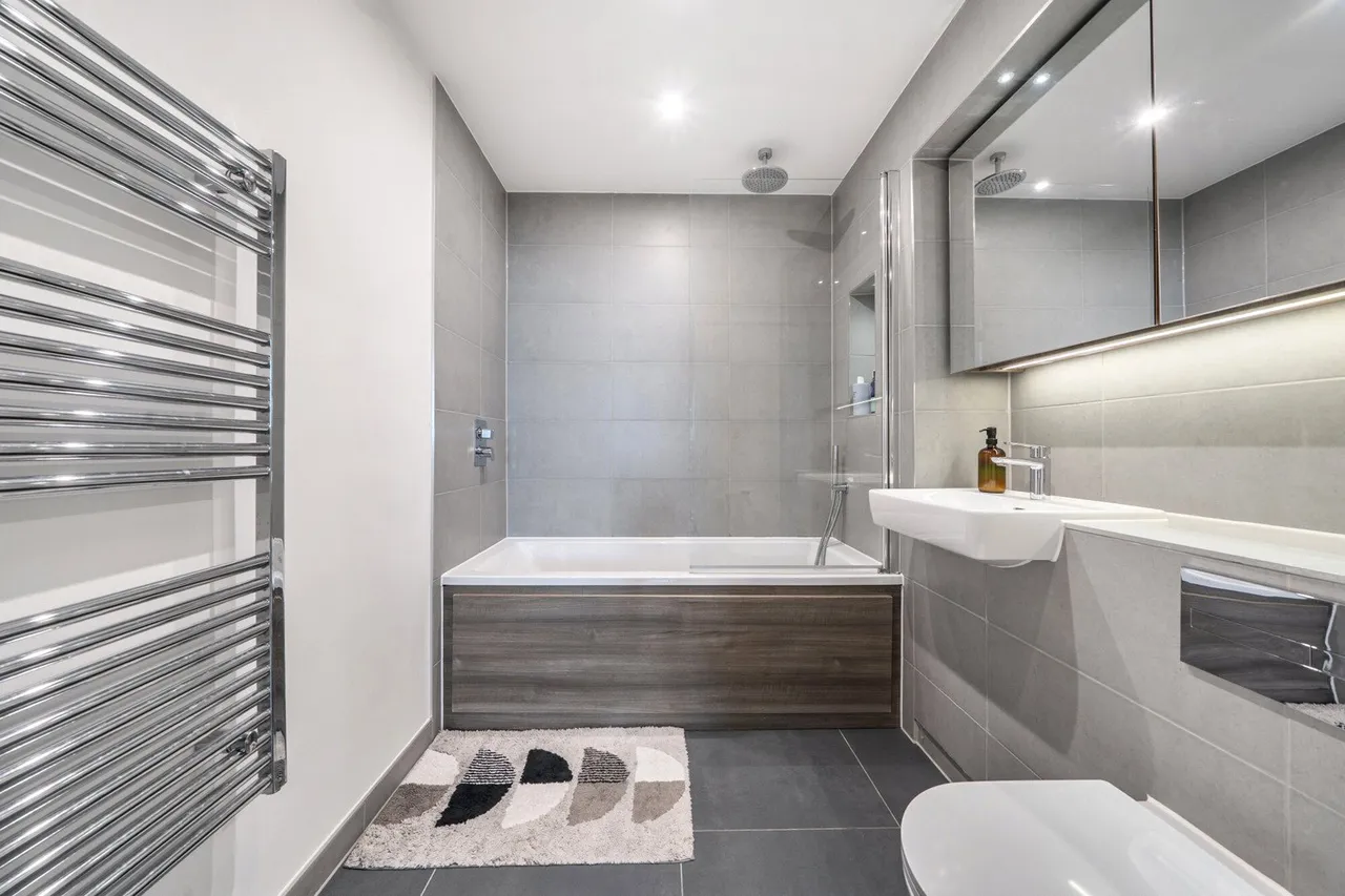 Healum Avenue, Southall Fees Apply, UB2, photo 15