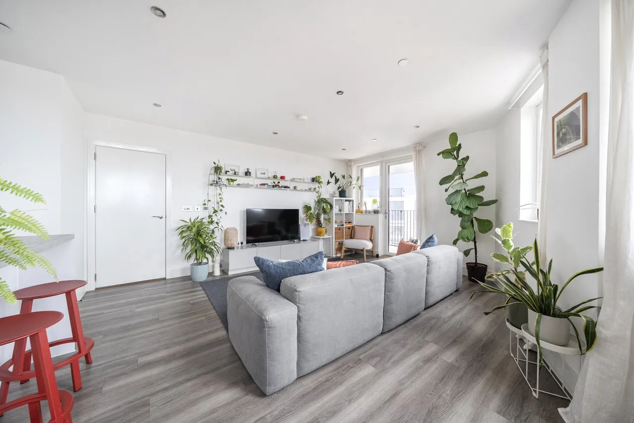 Healum Avenue, Southall Fees Apply, UB2, photo 13