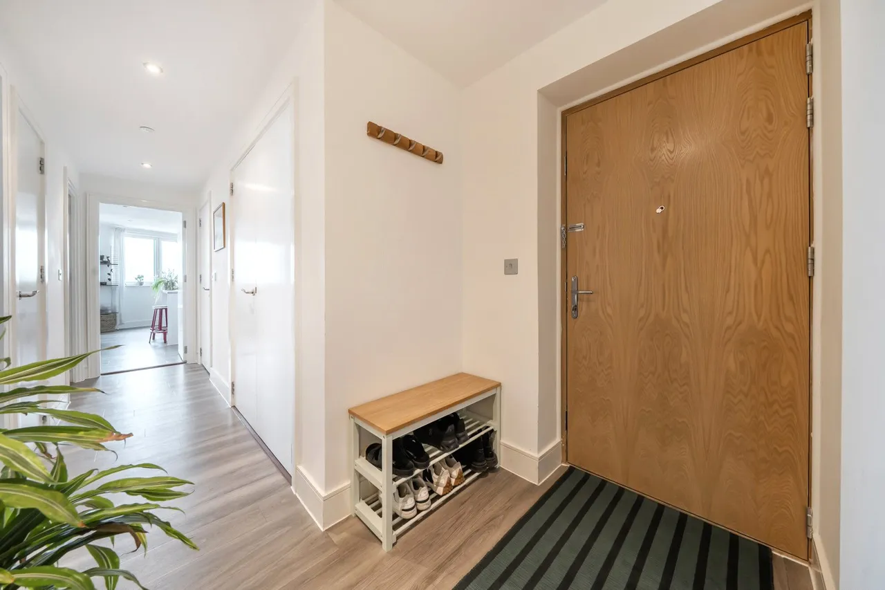 Healum Avenue, Southall Fees Apply, UB2, photo 10