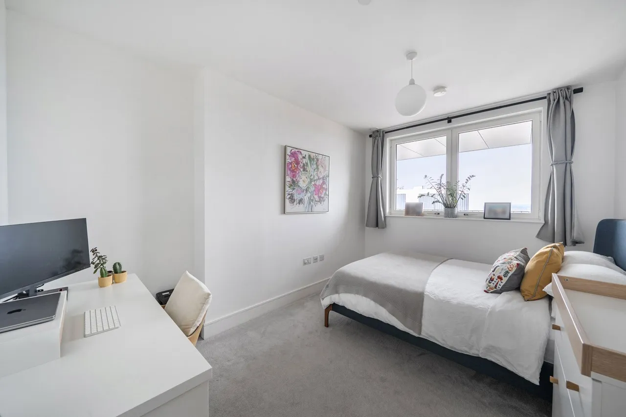 Healum Avenue, Southall Fees Apply, UB2, photo 17