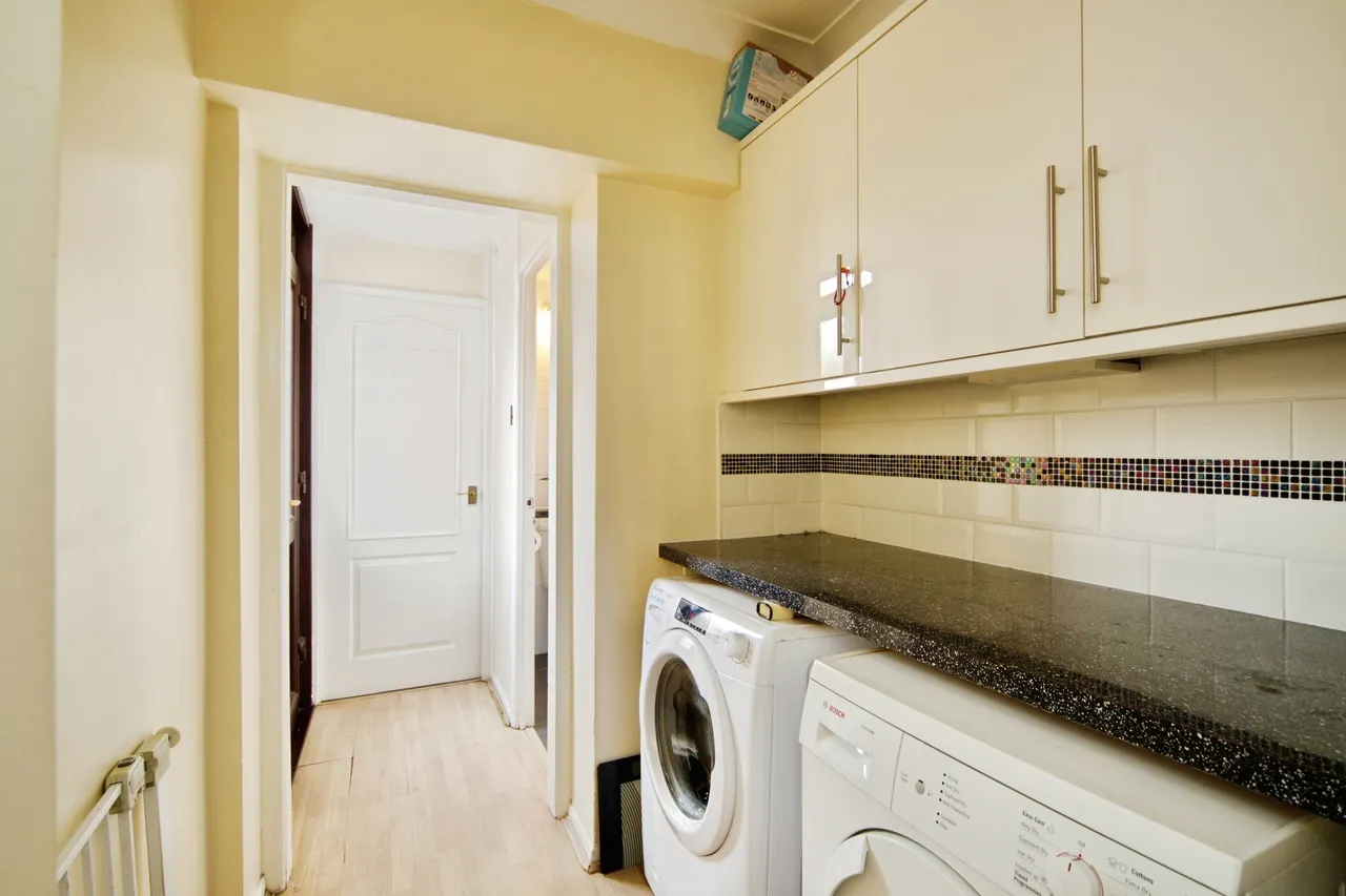Weston Road, Dagenham, photo 6