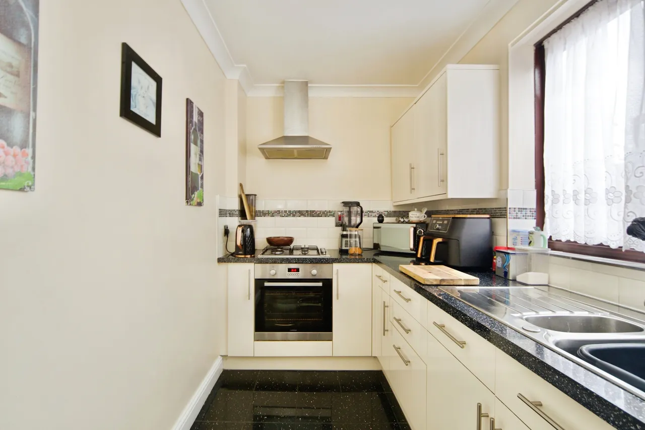 Weston Road, Dagenham, photo 5
