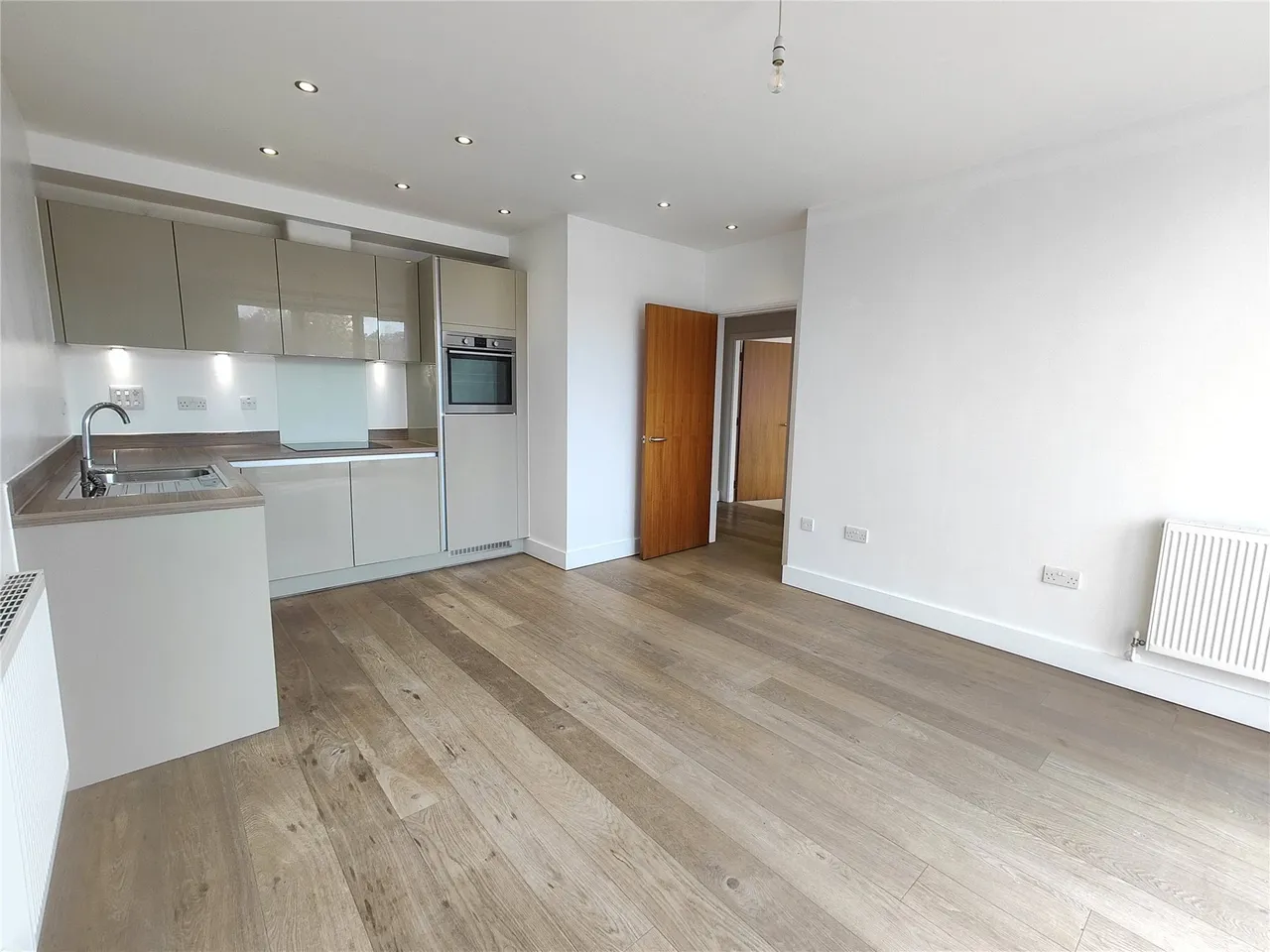 Knoll Rise, Orpington, BR6, photo 2