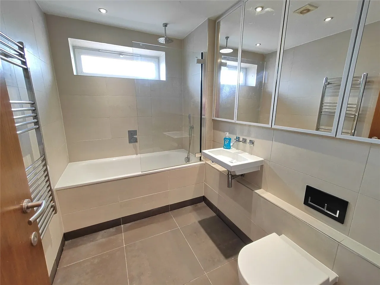 Knoll Rise, Orpington, BR6, photo 3