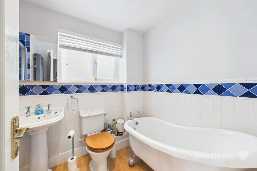 Lanes Close, Kings Bromley, photo 12