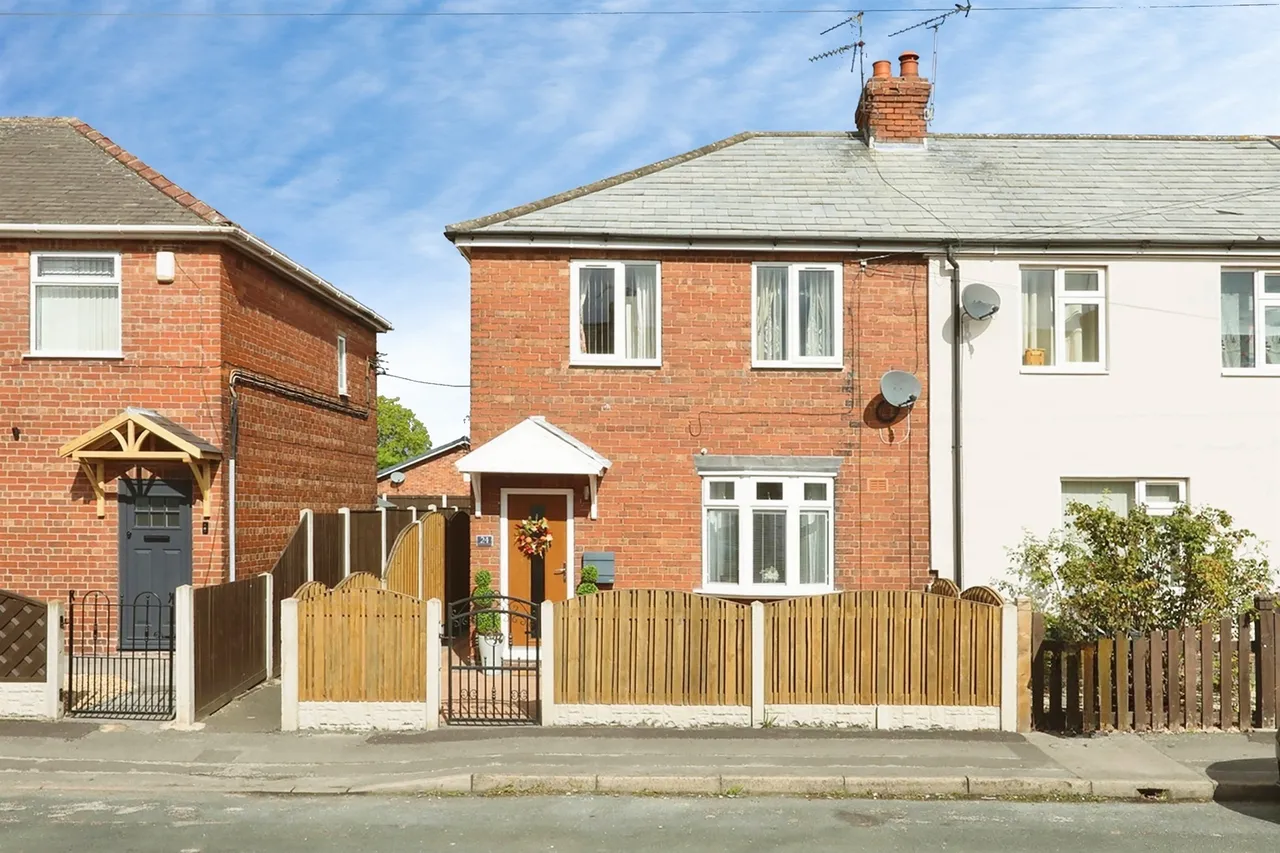3 bed house for sale — Springfield Road, Retford