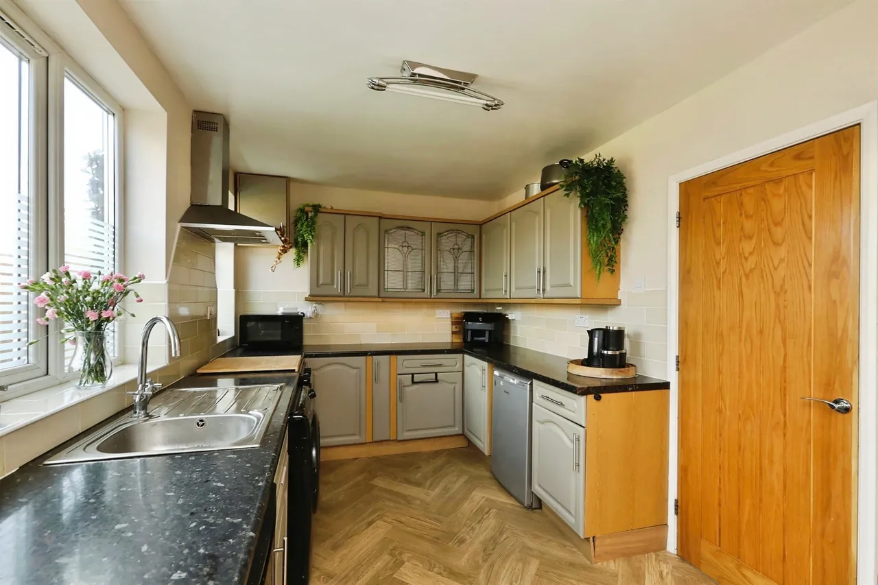 Springfield Road, Retford, photo 6