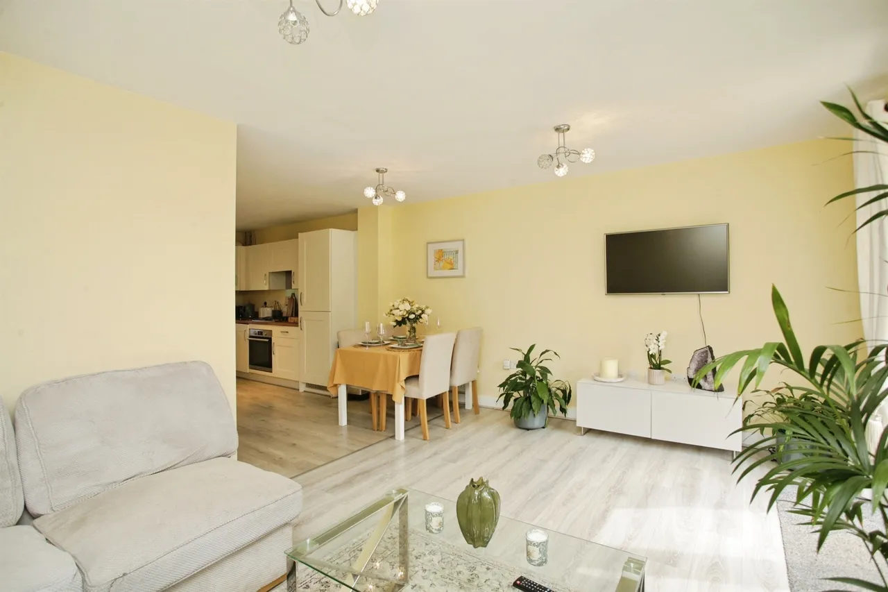 East Close, Cawston, CV22, photo 4