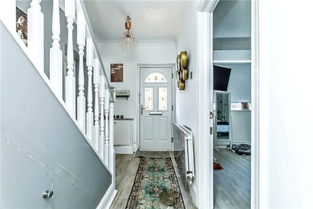 St. Michaels Road, Caterham, Surrey, CR3, photo 17