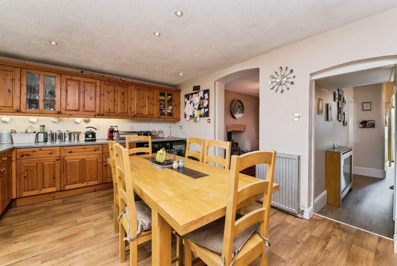 Exe Vale Terrace, Tiverton, EX16, photo 8