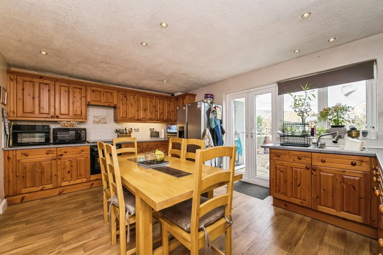 Exe Vale Terrace, Tiverton, EX16, photo 7