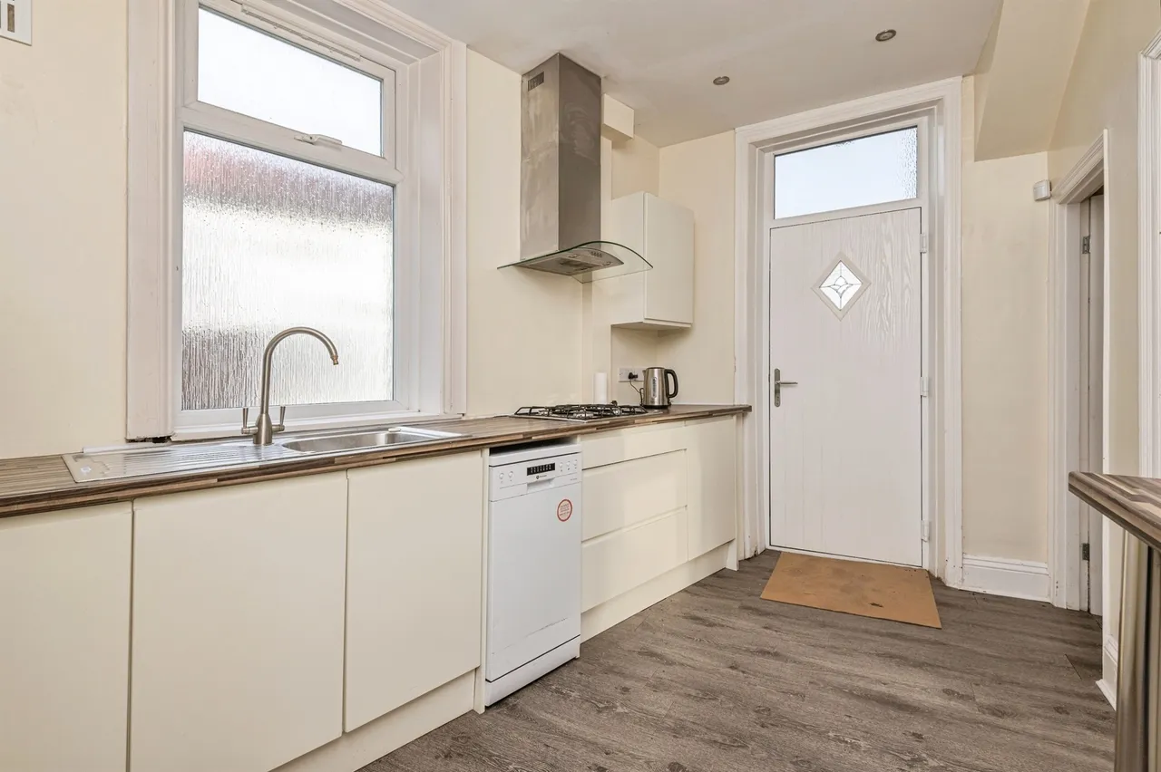 Thorncroft Road, Bradford, photo 6