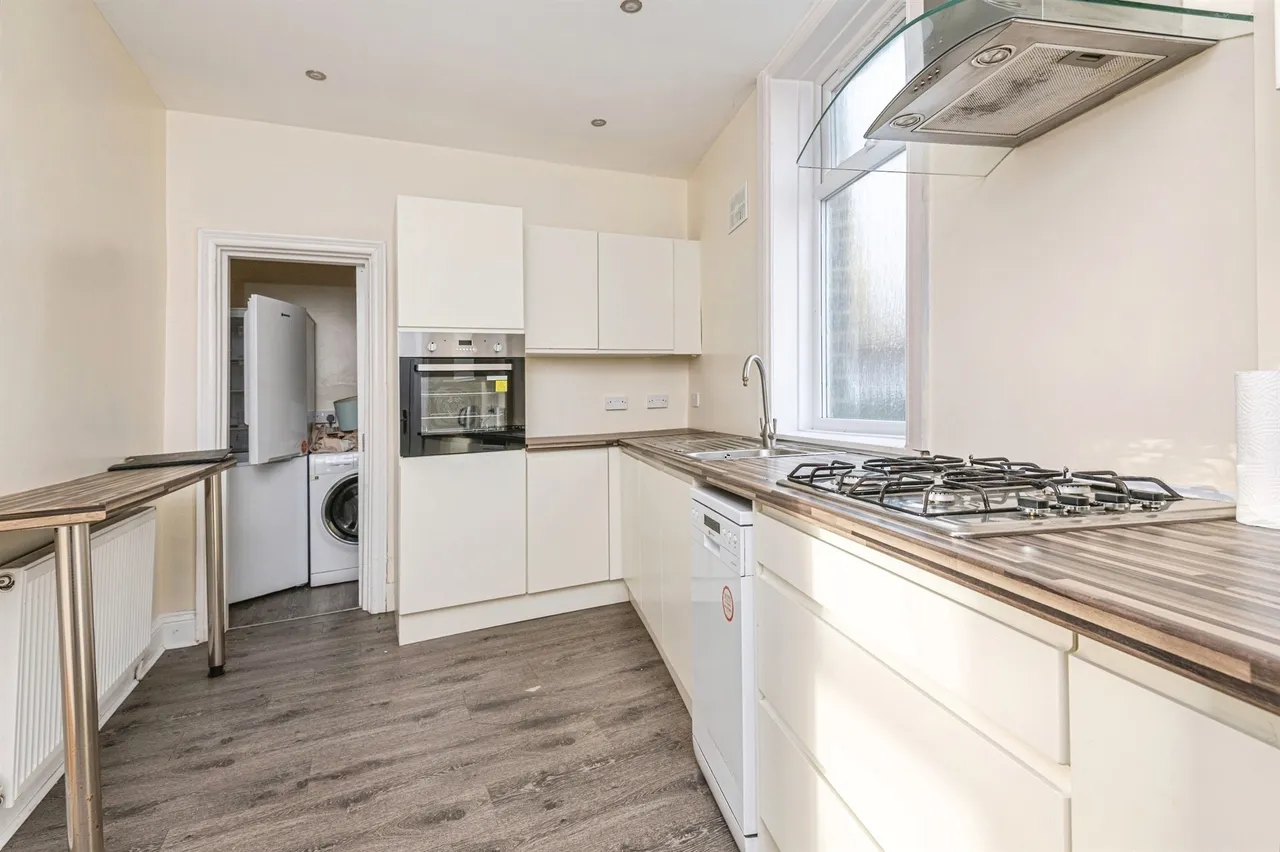 Thorncroft Road, Bradford, photo 7