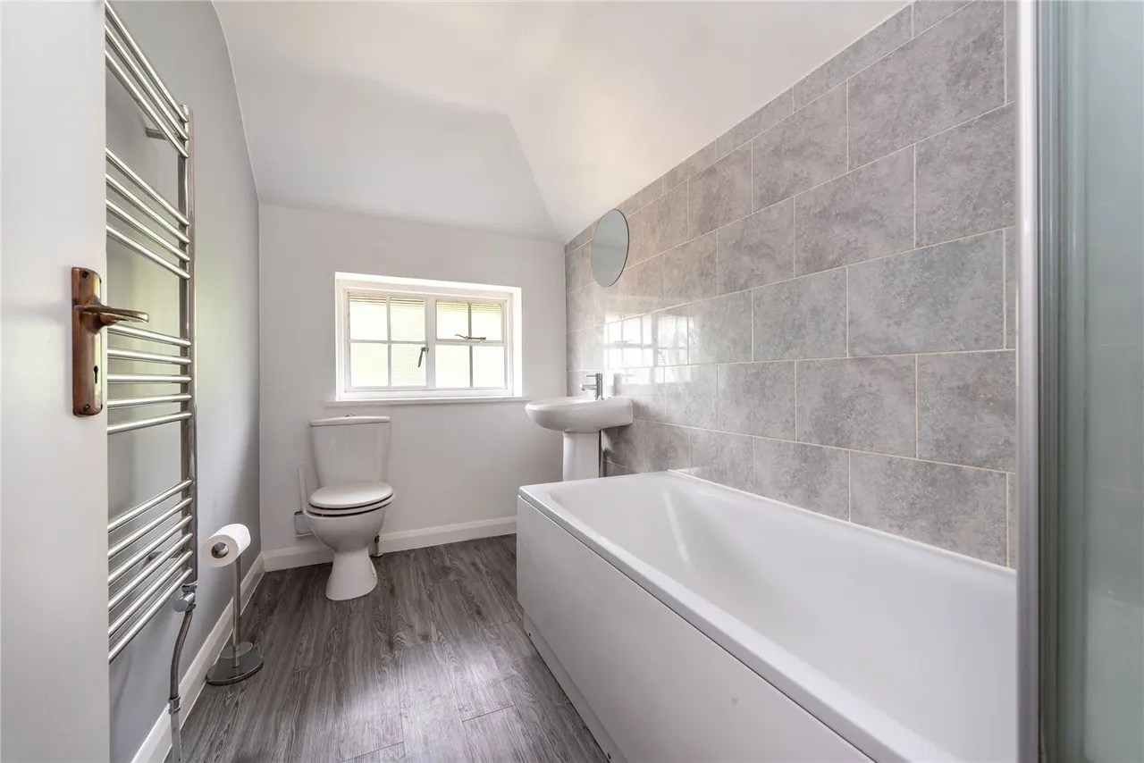 Coles Lane, Ockley, RH5, photo 7