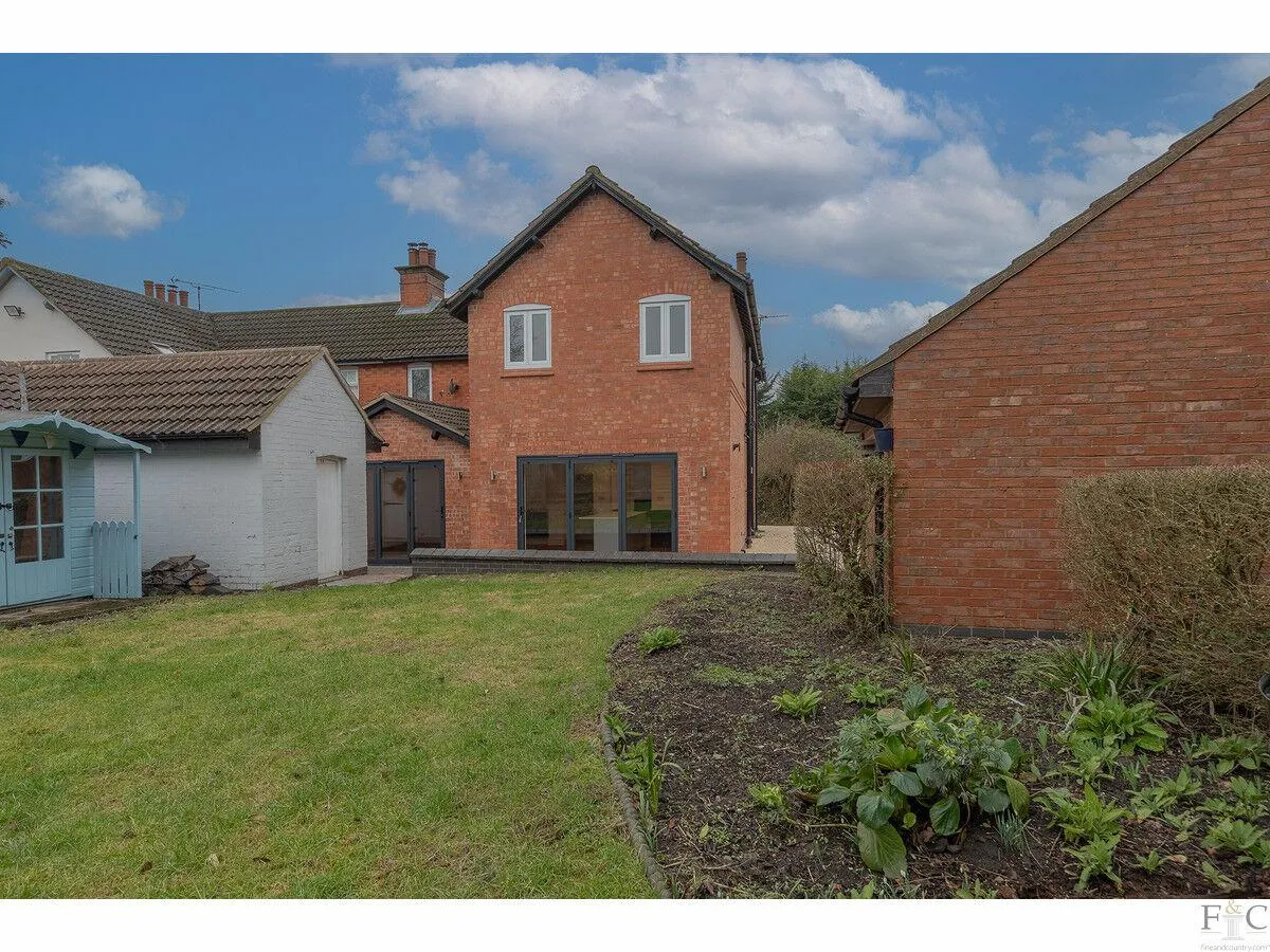 The Square, Newton Harcourt, LE8, photo 29